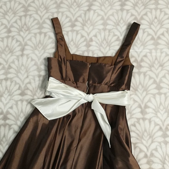 Bari Jay Prom/Bridesmaid Dress - Picture 4 of 9